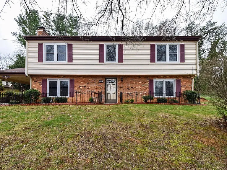 5515 Lynn Dell Rd — Photo 1