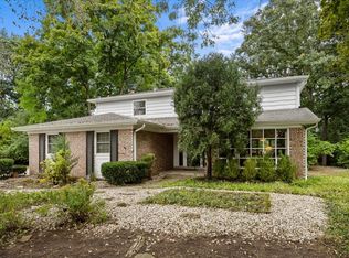 1745 E Summit Ct, Deerfield, IL 60015