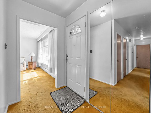 3rd image of 68 Beacham Cres