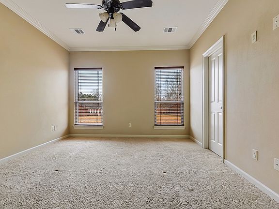 4th image of 1460 Spanish Lakes Ave