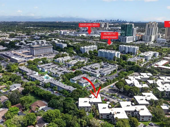 9356 SW 77th Ave APT J7, Miami, FL 33156