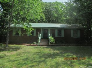 215 Lakeview Dr, Roanoke Rapids, NC 27870