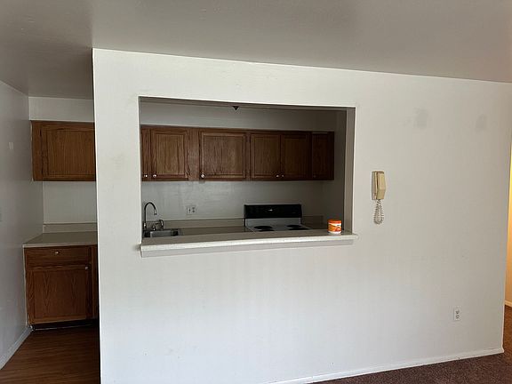 2nd image of 12 Southwoods Ave #3