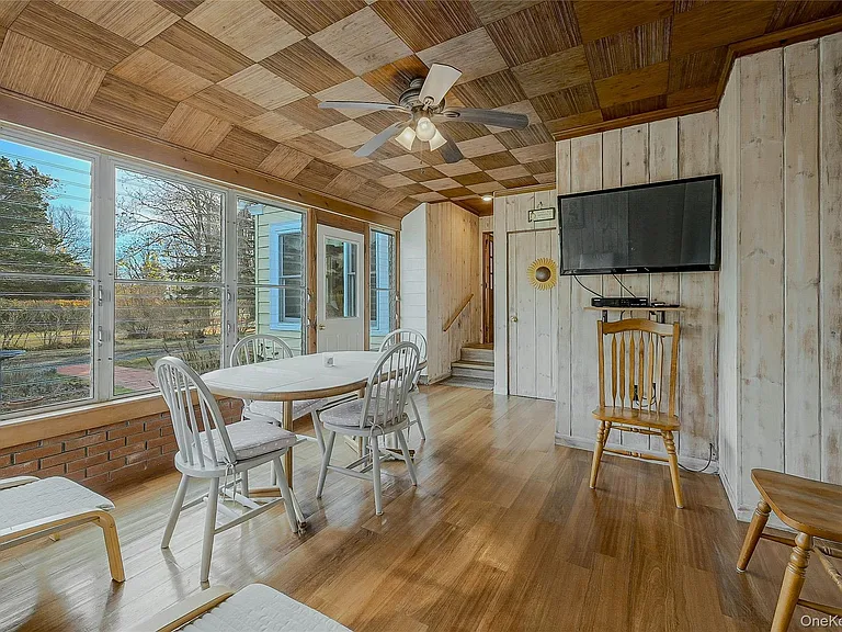 425 Old Shipyard Ln — Photo 11