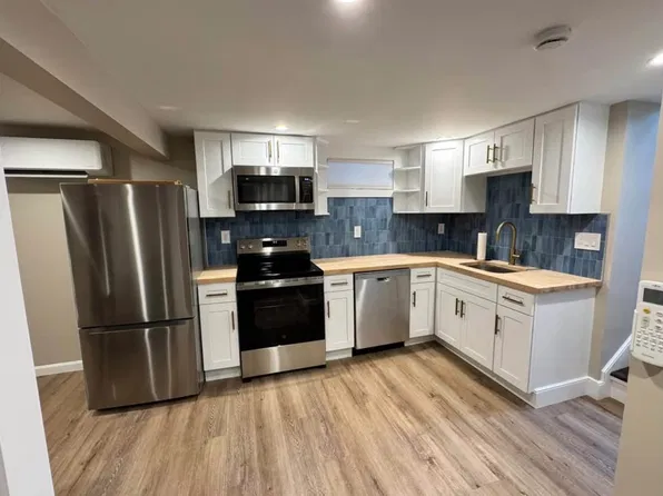 214 Plympton Rd, Plymouth, MA 02360