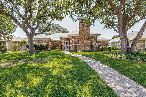1500 Stonecrest Dr Photo 1