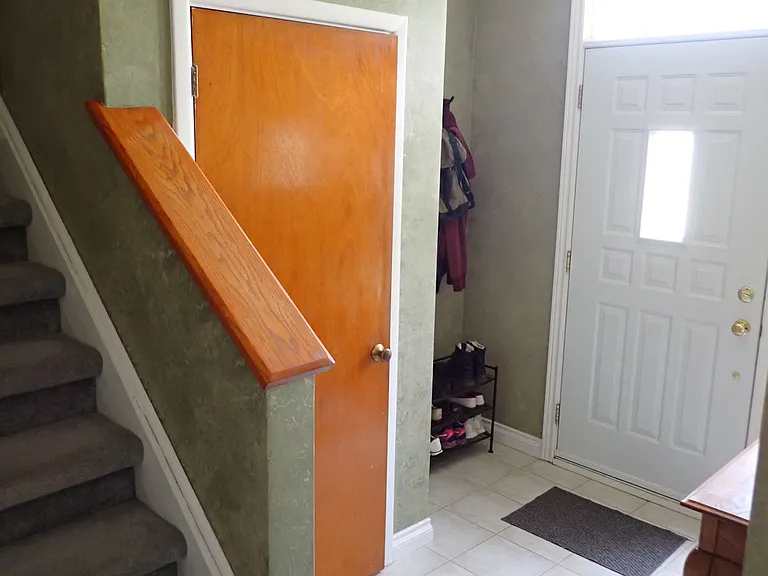 56 Perivale Cres #FRONT — Photo 5