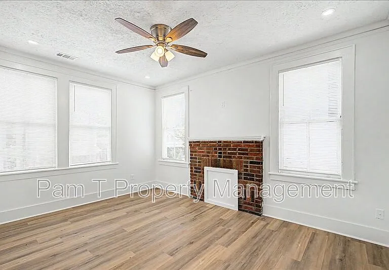 613 W 39th St #B — Photo 5
