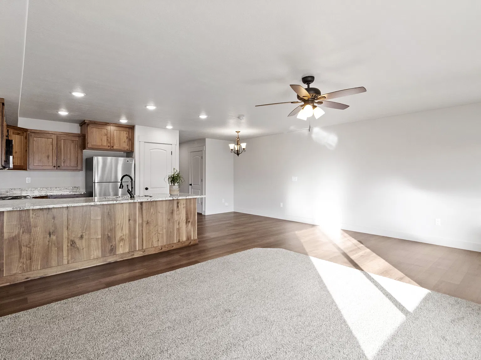 42 S 480 W — Photo 4