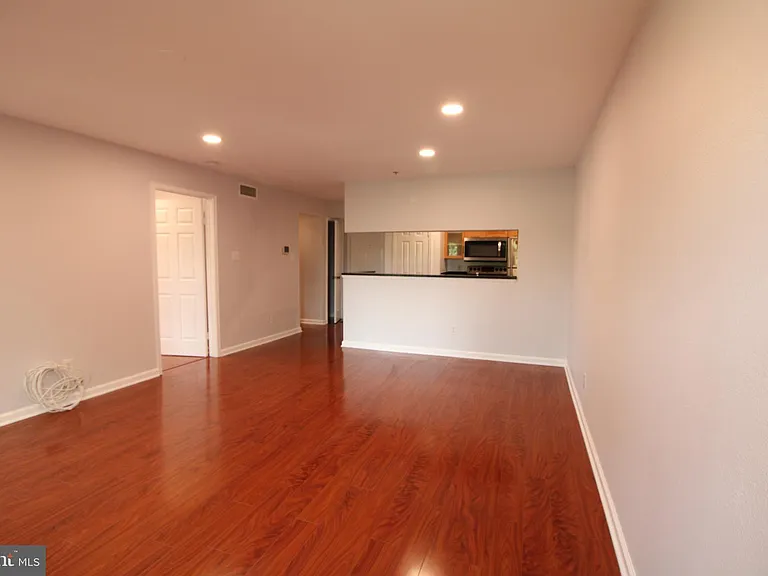3315 Wyndham Cir #3225 — Photo 8