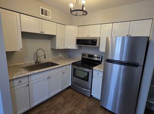 426 E Quail Ave APT 4, Apache Junction, AZ 85119