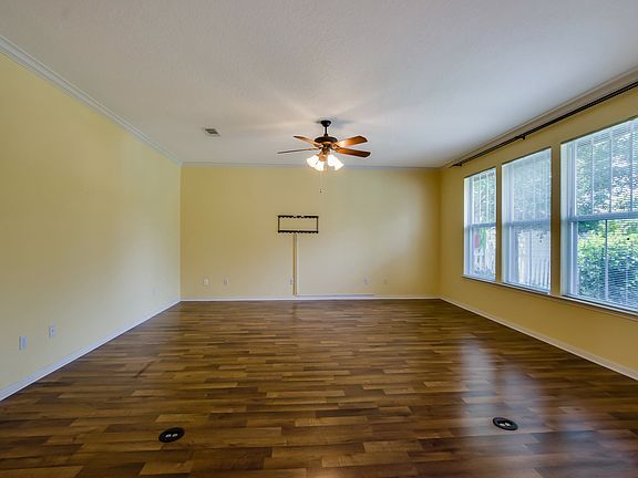 2nd image of 539 Jo Lynn Ln