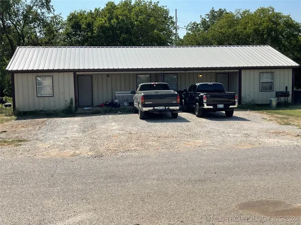 1418 W 2nd St, Sulphur, OK 73086