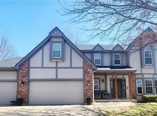 1162 Huntington Dr, Liberty, MO 64068