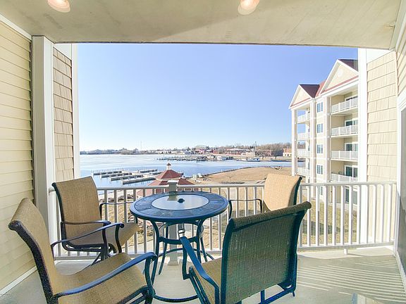 2nd image of 237 Lakeside Dr