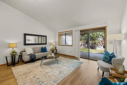 2208 S Gekeler Ln Photo 1