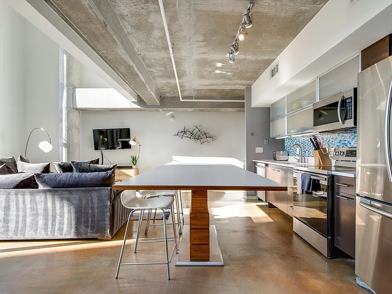 2115 Yeaman Pl #106 — Photo 5