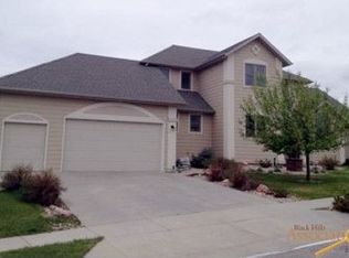 7041 Prestwick Rd, Rapid City, SD 57702