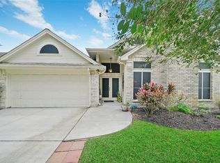 3002 Flower Field Ln, Pearland, TX 77584