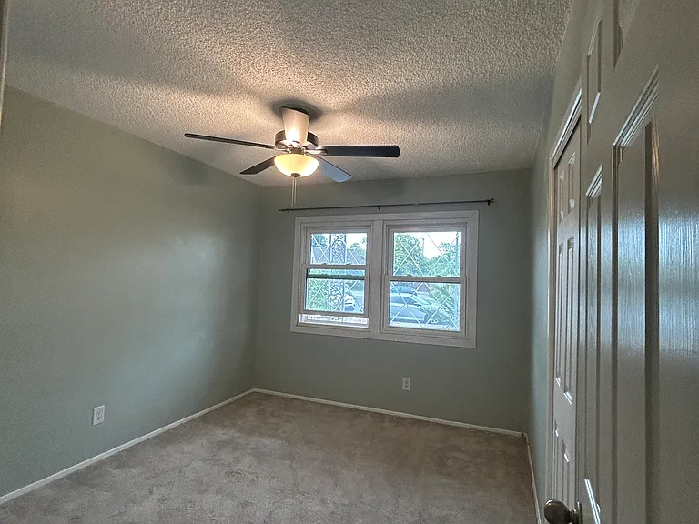 1037 N Wanda Dr — Photo 21
