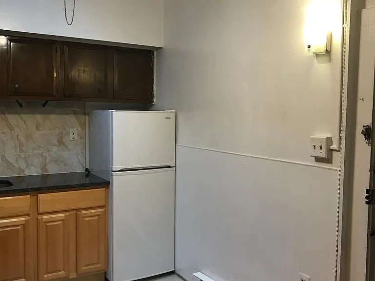 512 S 41st St #9 — Photo 18