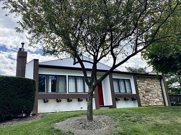 2nd image of 1 Nacona Ln