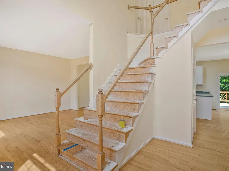9112 Granite Ct — Photo 9