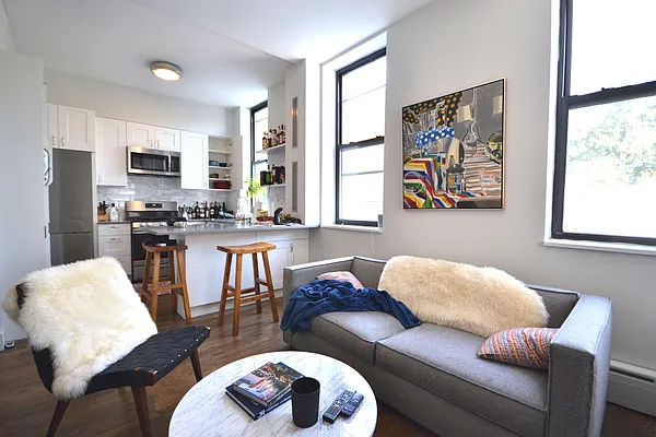 Rented by Bold New York | media 8