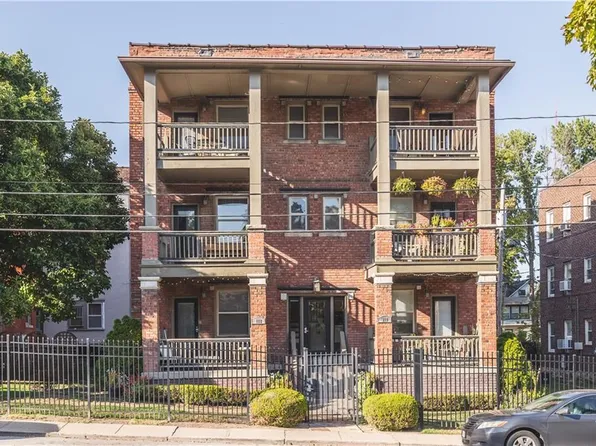 110 SE 36th St #3E, Kansas City, MO 64111
