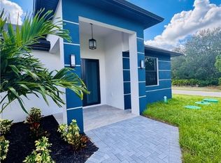 2619 44th St W, Lehigh Acres, FL 33971