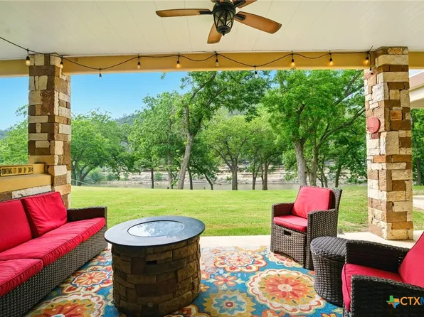 540 River Run APT 112, New Braunfels, TX 78132