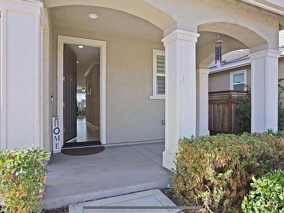 5th image of 17977 Amador Dr