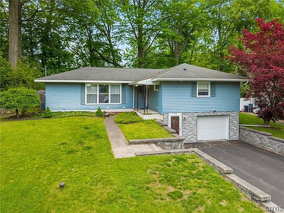 4th image of 112 David Dr