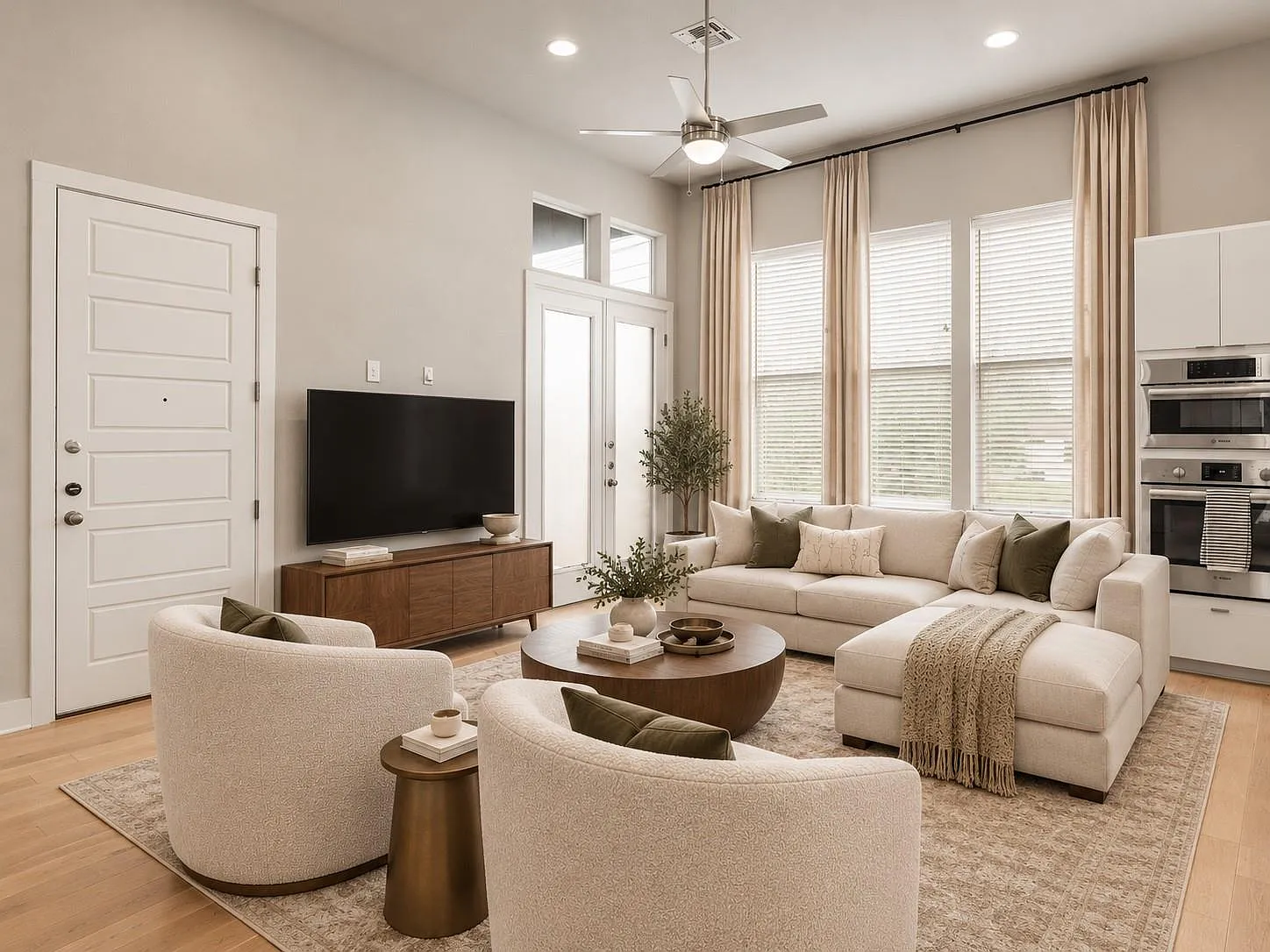 3 bed, 2.5 bath, 1951 sqft, $3,300 — Photo 2