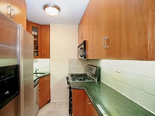 Sold by Corcoran | media 19