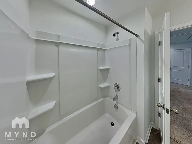1392 Ben Park Way — Photo 14