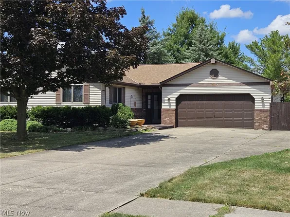 167 Loperwood Ln, Lagrange, OH 44050