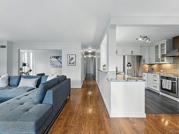 5th image of 1111 Race Street #6B