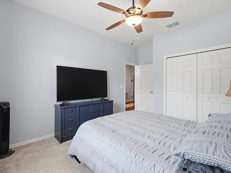 3615 Peregrine Way — Photo 14