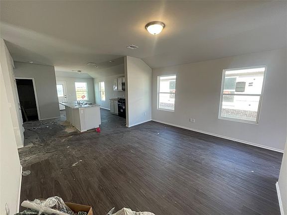 4th image of 2209 SW 90th St