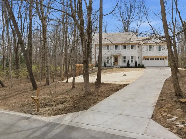 6865 W Cardinal Dr, McCordsville, IN 46055