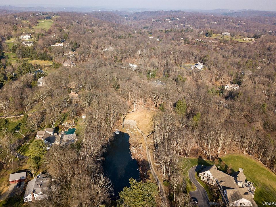 2nd image of 4 Ledgewood Place