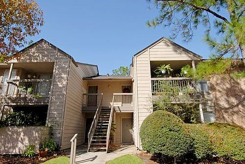 1st image of 333 Holly Creek Ct