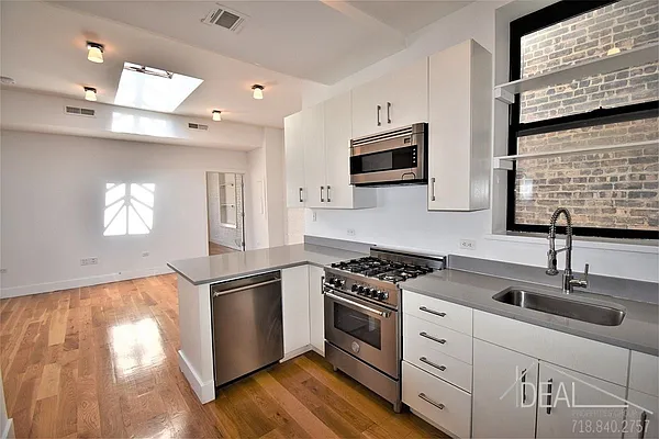 Rented by Ideal Properties Group | media 20