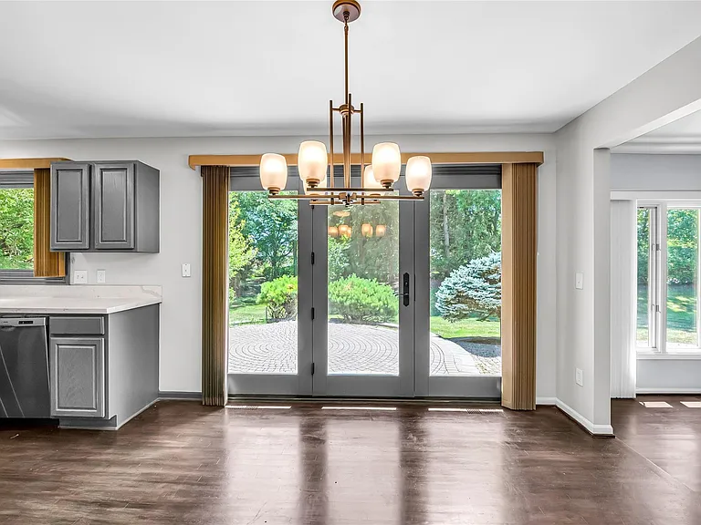 107 Millstone Dr — Photo 15