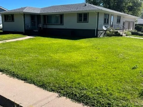 921 S Buffalo Street, Yuma, CO 80759