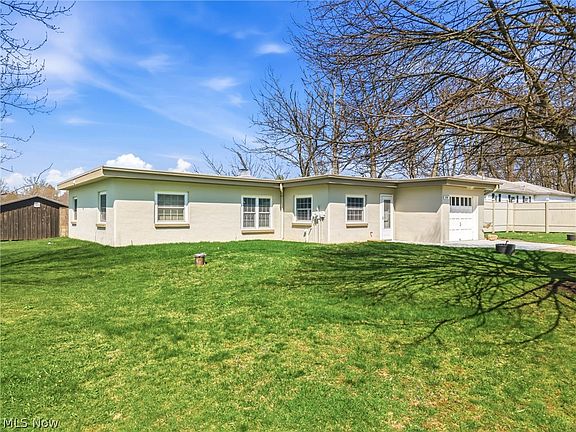 2nd image of 6787 Lakeview Dr