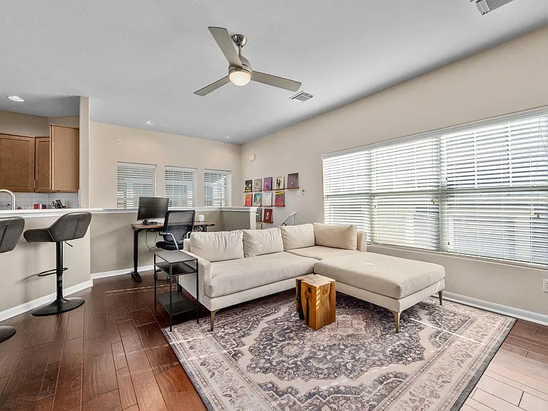 2905 Saville Loop — Photo 9