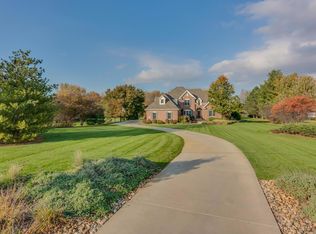 275 E Burdick Rd, Chesterton, IN 46304