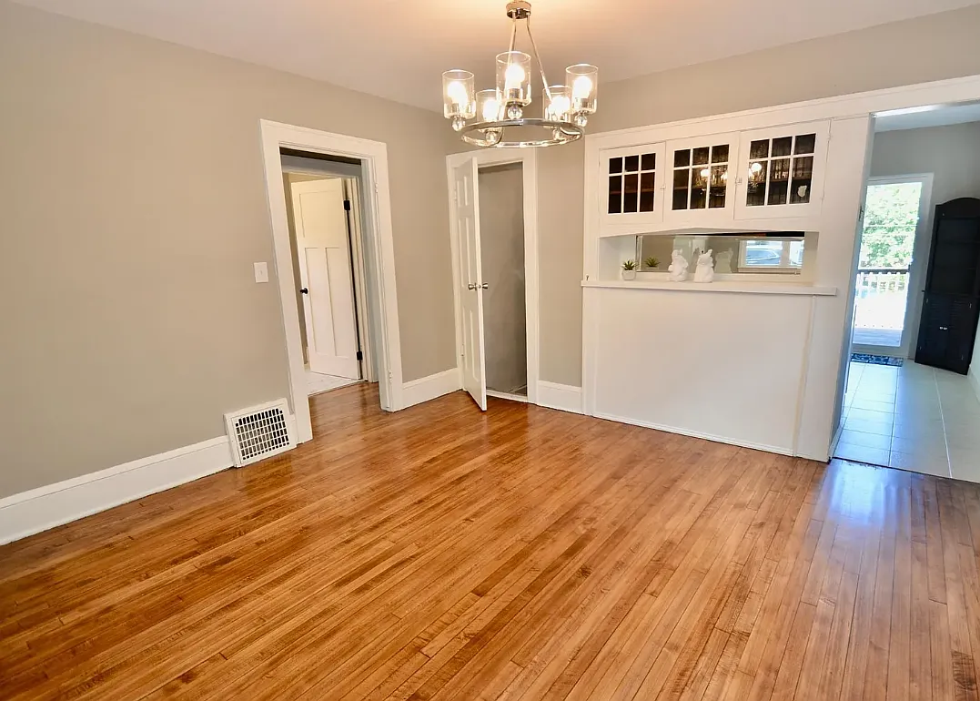 4239 Minnehaha Avenue - 1 — Photo 4